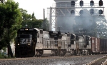 NS 8704 leads train 11R past the signals at Aycock